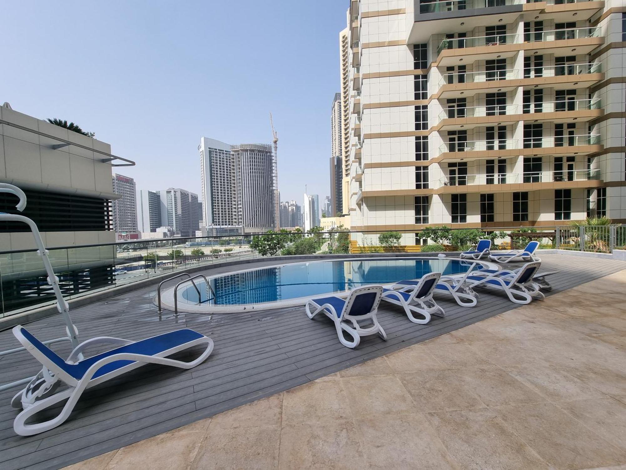 Dunya Tower Luxury And 2 Min Walk To Dubai Mall And Burj Khalifa In Heart Of Downtown Exterior foto